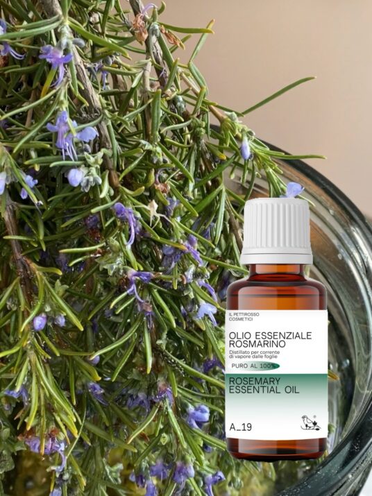 Olio essenziale di rosmarino per capelli
